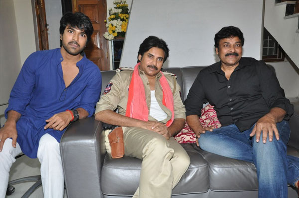 ram charan,pawan kalyan,chiranjeevi,sankranthi,dasara,cine fight between chiru charan and pawan  పవన్‌ నుండి చిరు, చరణ్ లకు పోటీ తప్పదు! 